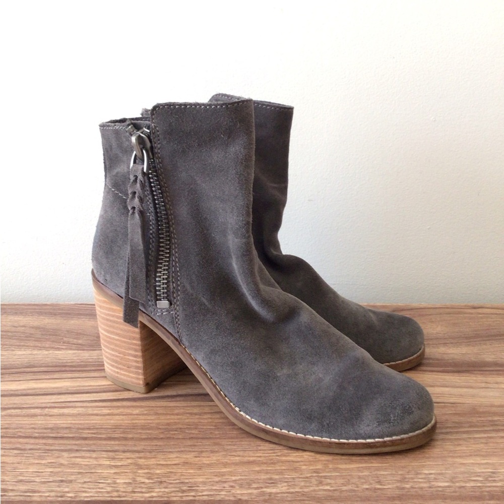 Dolce Vita Boots Lanie Side Zip Up High Heel Suede Ankle Shoes 8